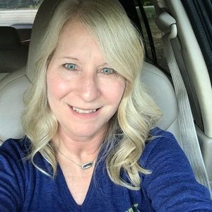 Meet your Posher, Sandy